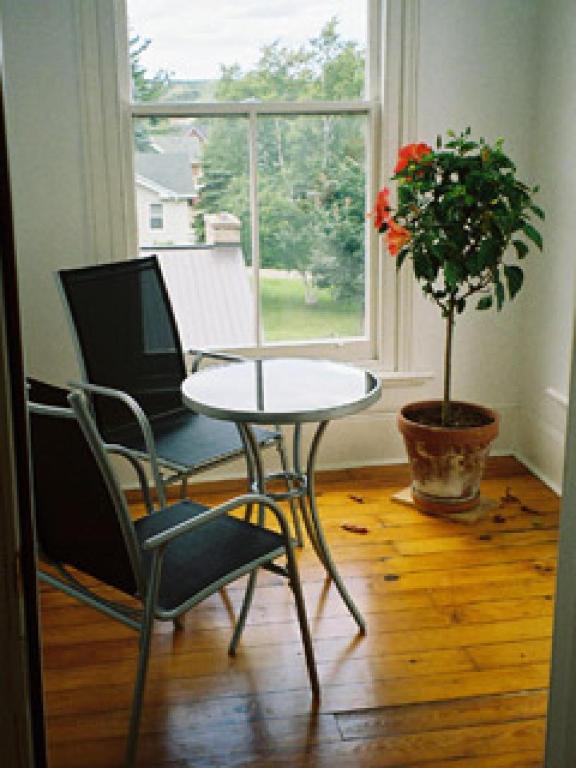 Absolute 1000 Islands Monthly Suites Gananoque Room photo