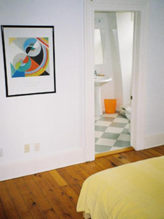 Absolute 1000 Islands Monthly Suites Gananoque Room photo