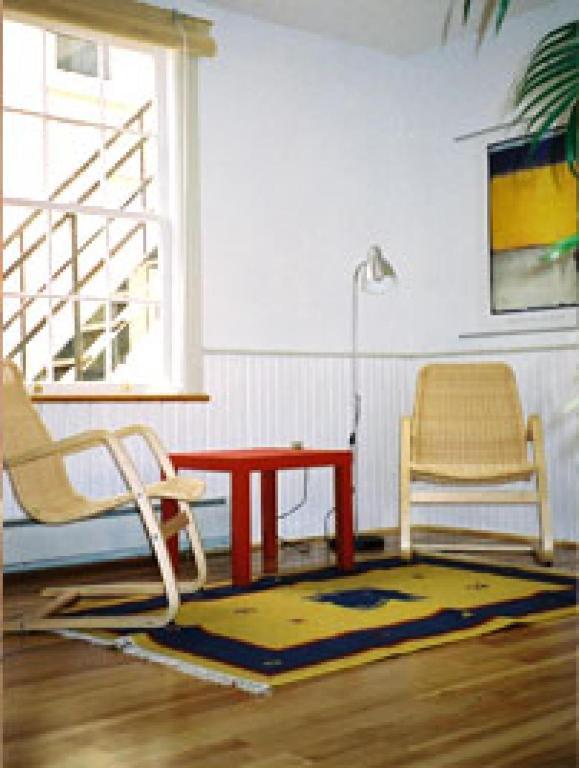 Absolute 1000 Islands Monthly Suites Gananoque Room photo